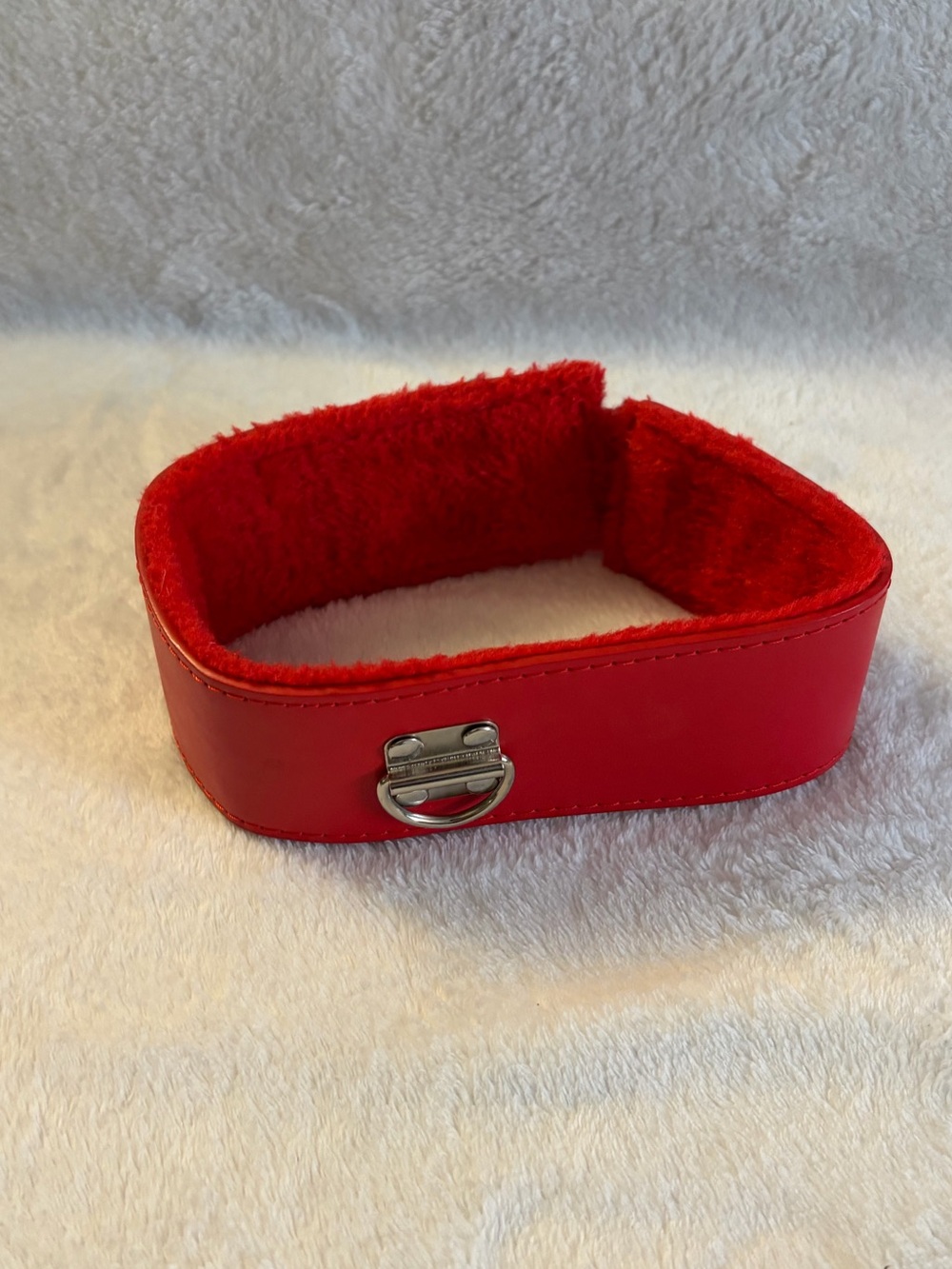Red Leather Plush Bondage BDSM Collar Choker Necklace